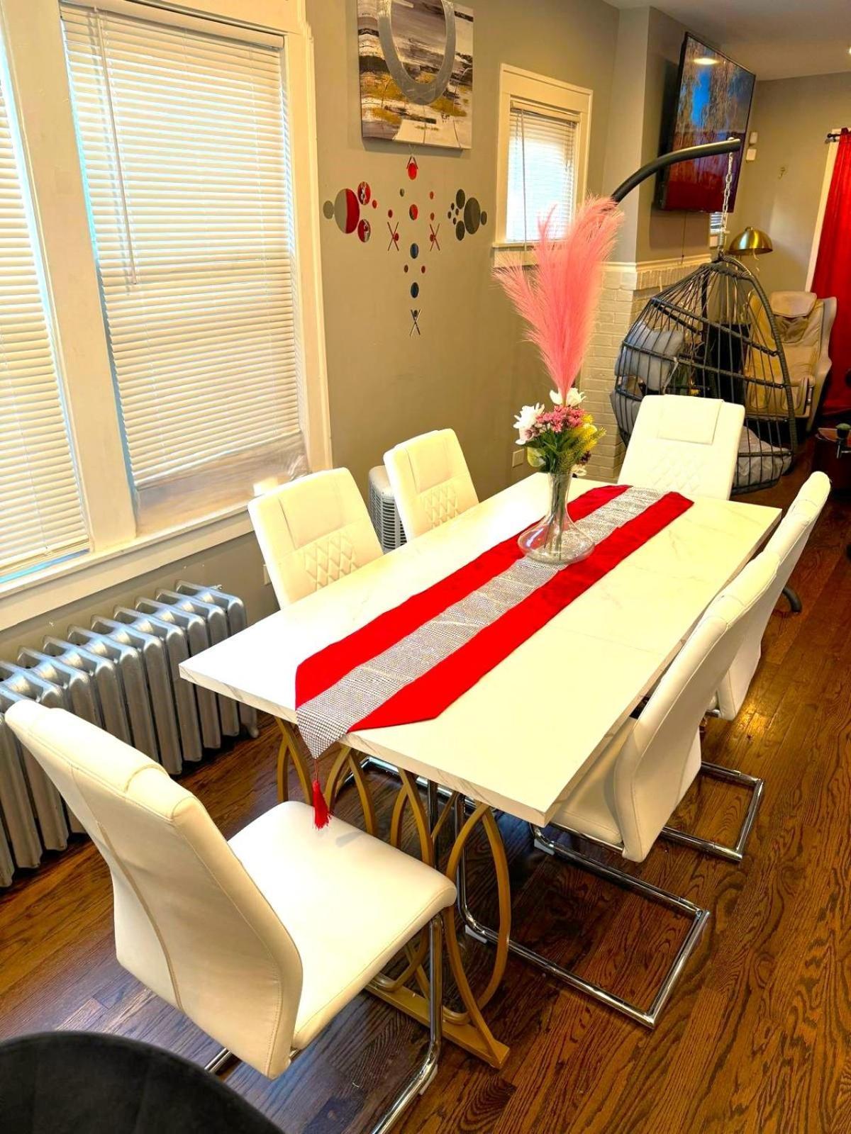 Fully Equipped Cozy 4/5 Br Apartment Chicago Bagian luar foto